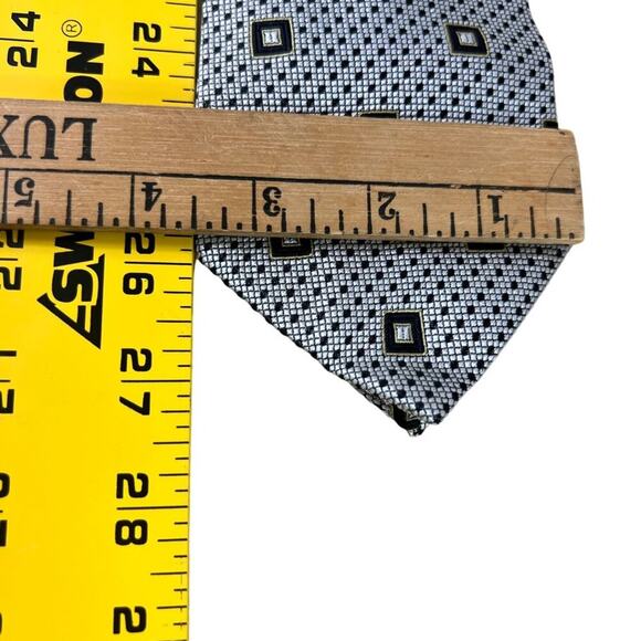 GIANNI VERSACE Necktie Mens 100% Silk Geometric 3.5” Hand Made in Spain Vintage - Picture 9 of 10